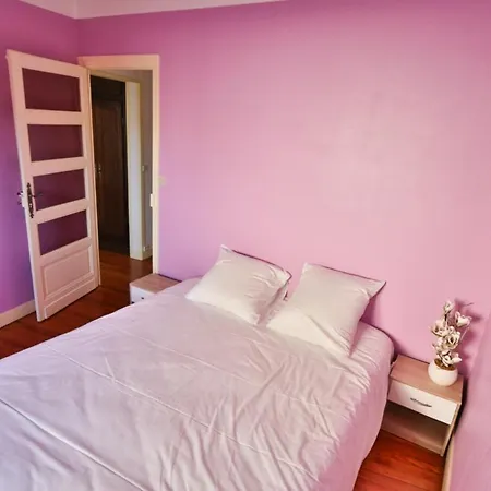 Appartement 1 A 9 Personnes Hagetmau Coeur De Ville Exterior photo